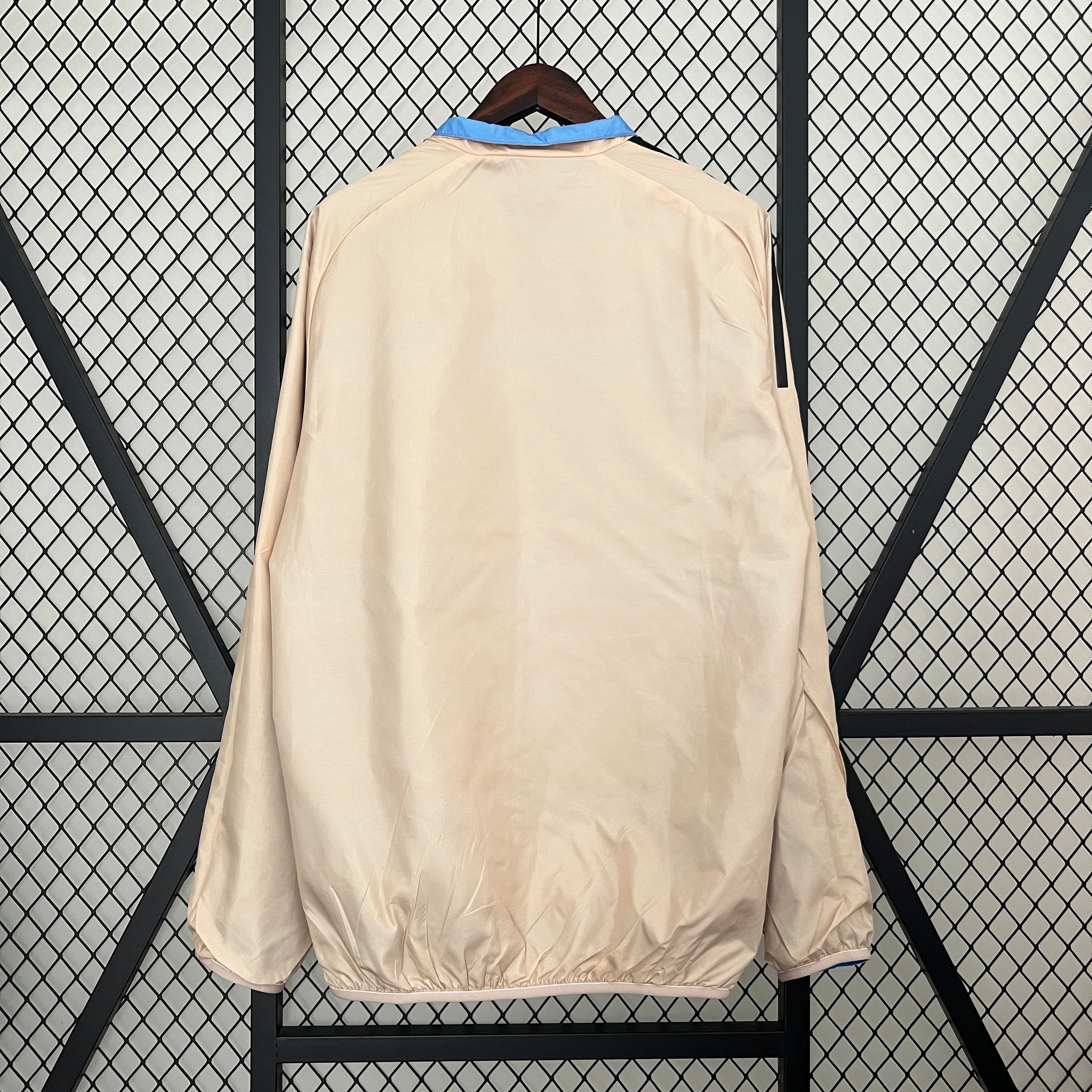 מנצ'סטר יונייטד מעיל 24/25