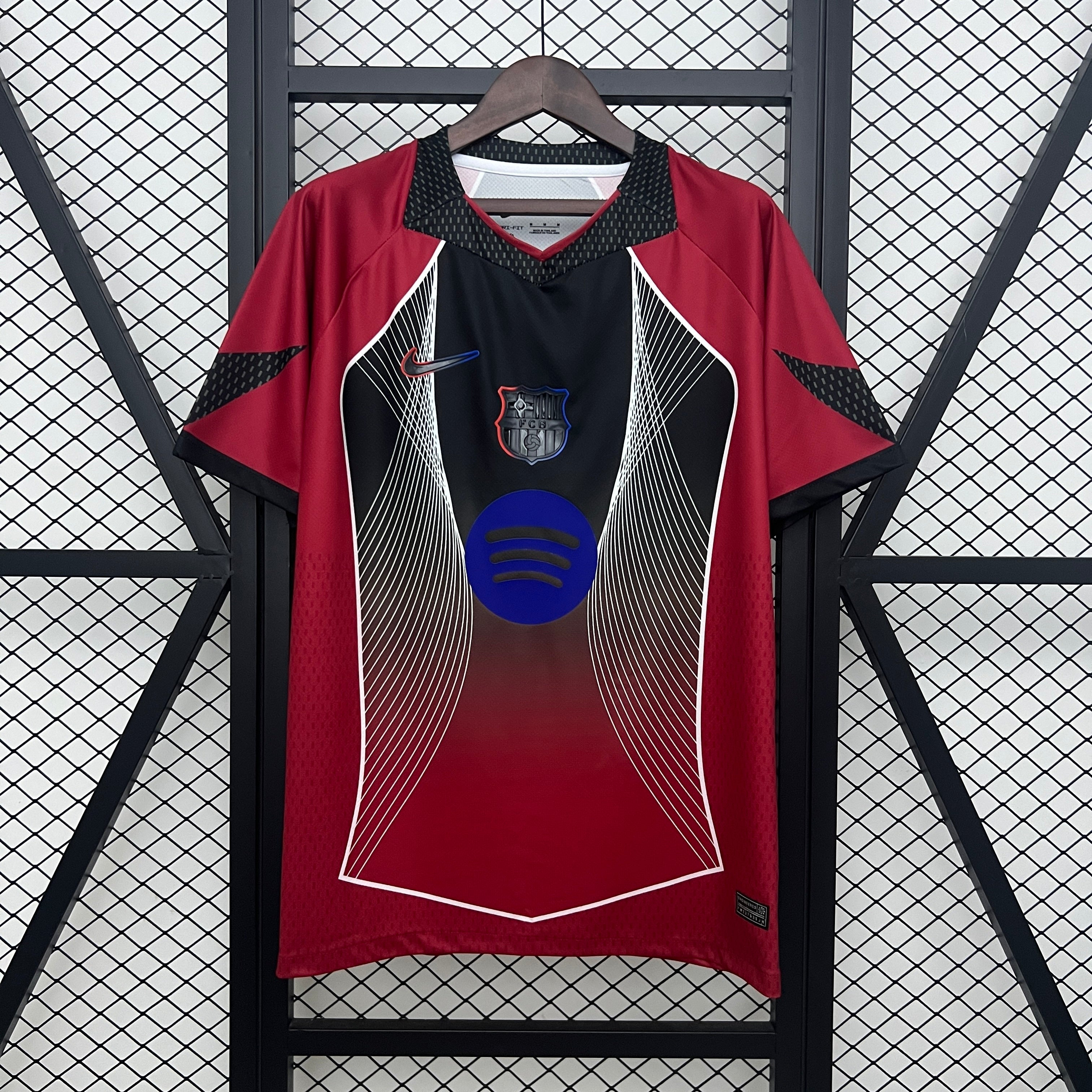 ברצלונה ספיישל אדישן אדומה 25/26