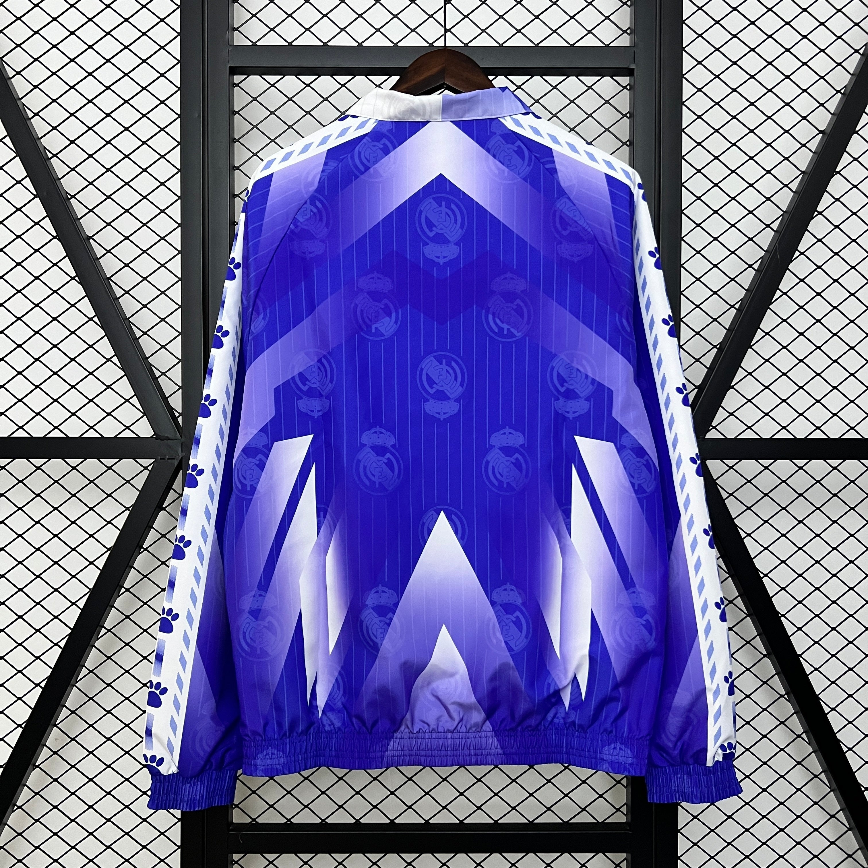 ריאל מדריד מעיל 24/25