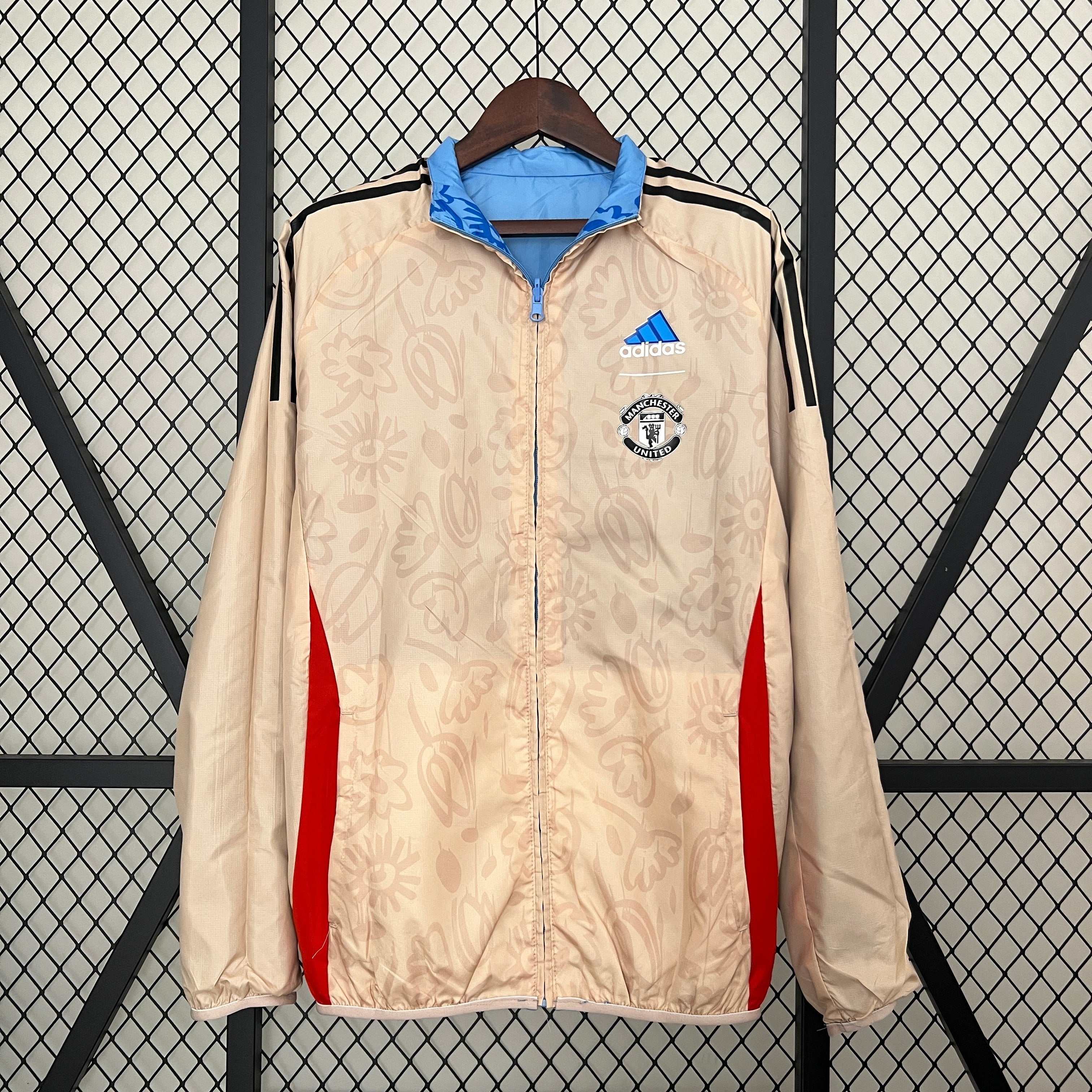 מנצ'סטר יונייטד מעיל 24/25