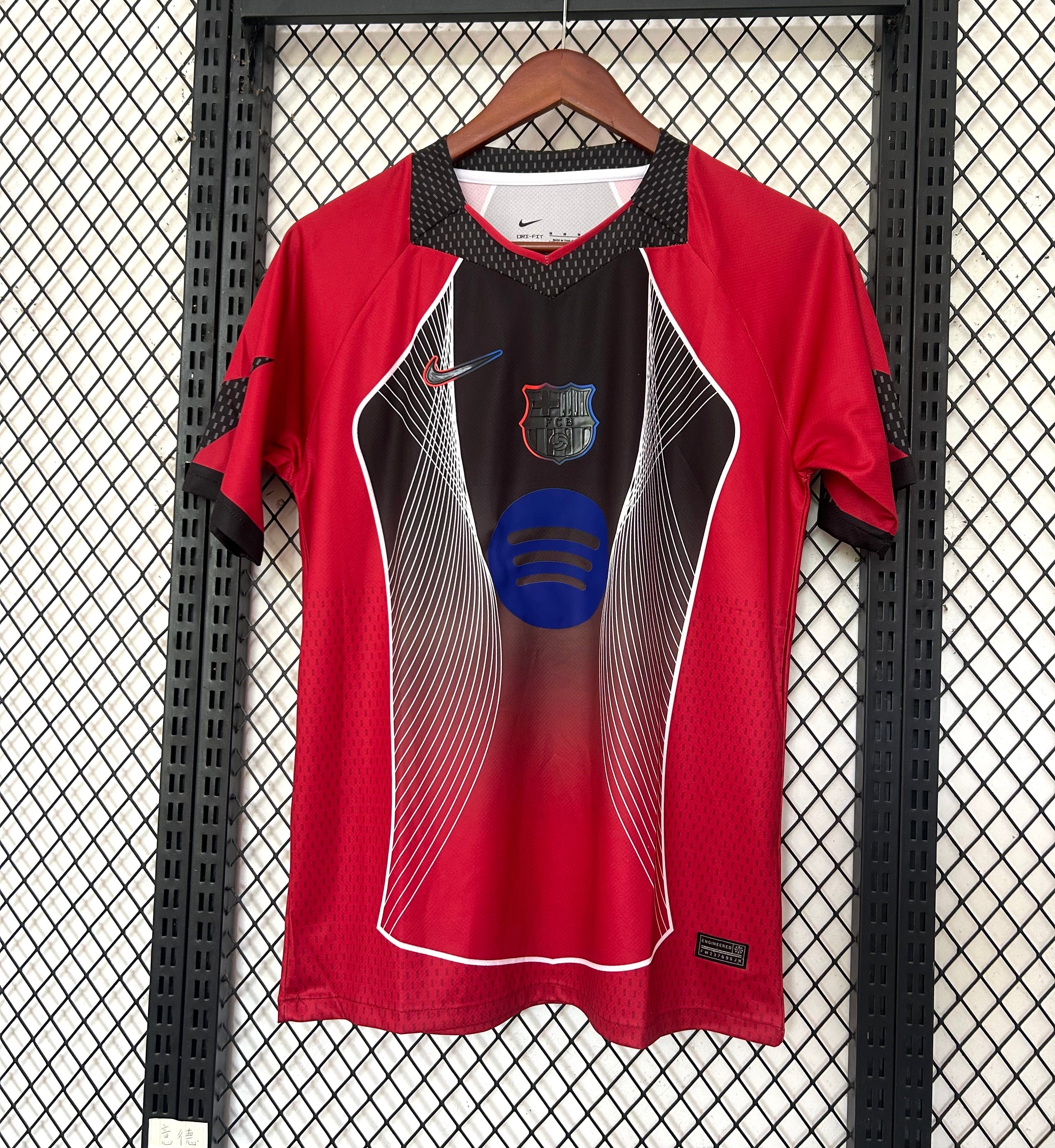 ברצלונה ספיישל אדישן שחור אדום 25/26